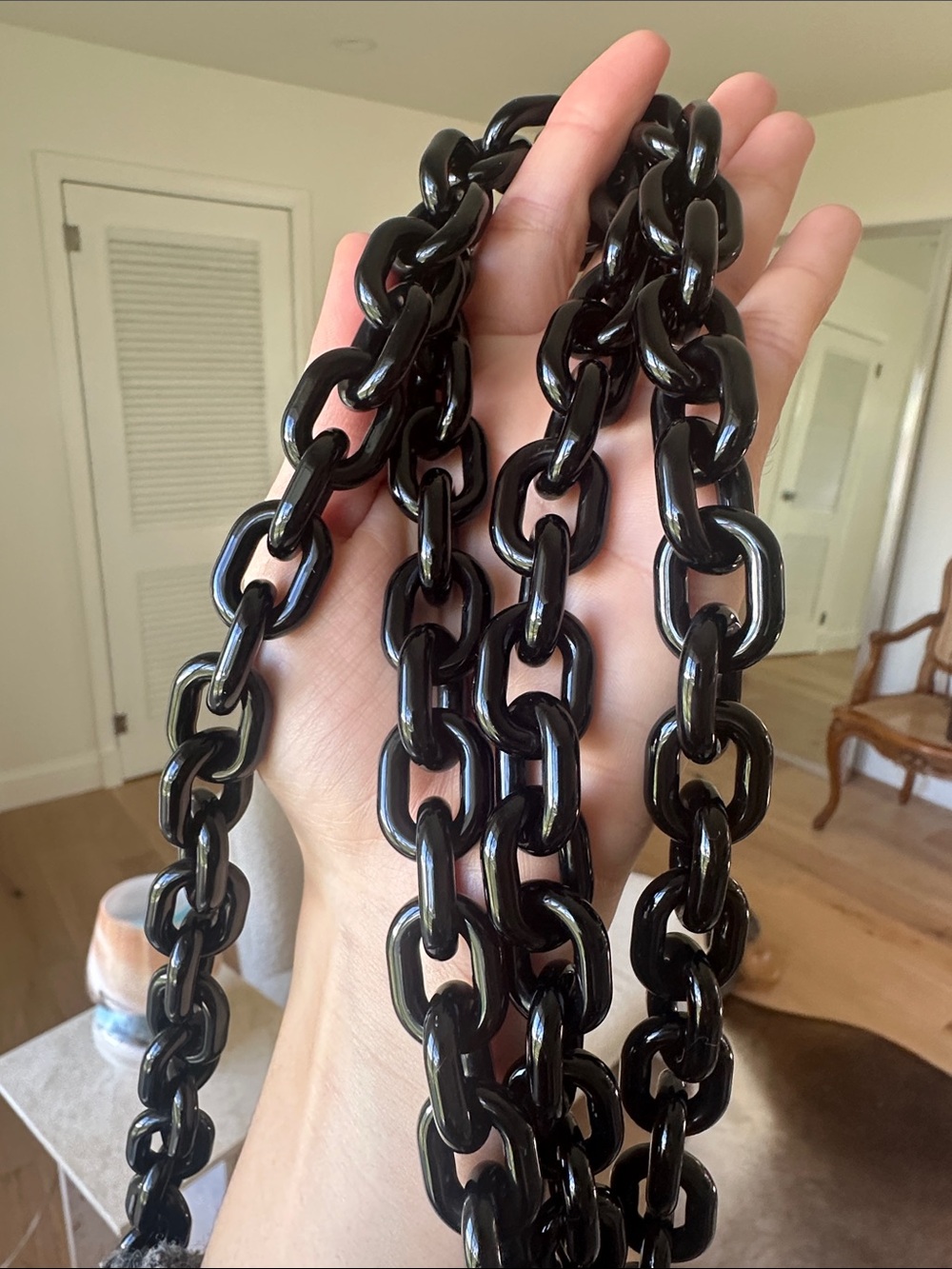 Black Resin Bag Strap - Picture 3 of 3